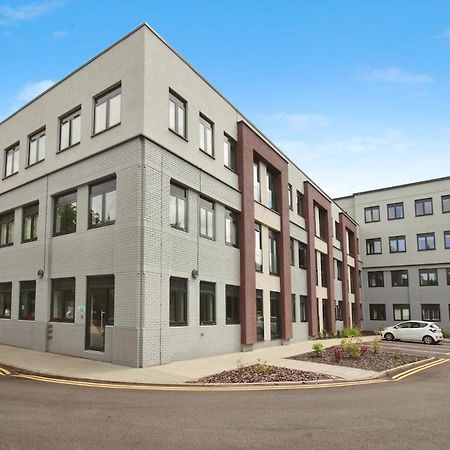 Modern Comfort 1 Bed Apartment Broadoaks, Sulihull 索利赫尔 外观 照片